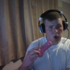 Nvzqq's profile picture. Im King.