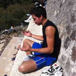 luisgarcia_92's profile picture. A moment, a love, a dream, a laugh, a kiss, a cry ...our rights, our wrongs