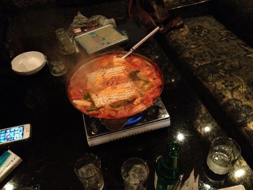 韓国を愛してやまない小さいおっさんです。 画像は韓国のカラオケボックス仕事のかたわら、ＦＸやら、競馬やら、色々と趣味や副業に励んでいます。＃バイナリー#投資#ネットビジネス