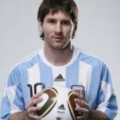 Eu vou jogar futebol até que eu morra | .. e adorei apoiá-lo para continuar a jogar bola |. tenho que mostrar o melhor do mundo. obrigadoEu vou jogar futebol at