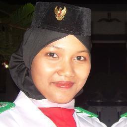Live simply,give more and then expect less..Dr. A'idh Al Qarni and Amru Khalid book's lover. :))
