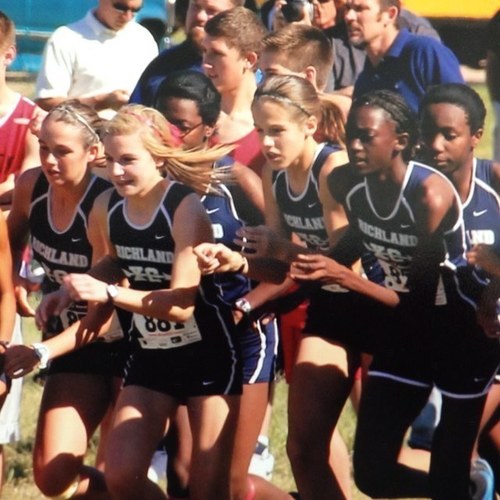 Varsity Captain. Sharing the things we all feel as long distance runners. ~May the course be with you.~