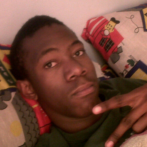 I am dude who  sing hip hop n R&B , it makes me 2 proud. Man. I also listen 2 house