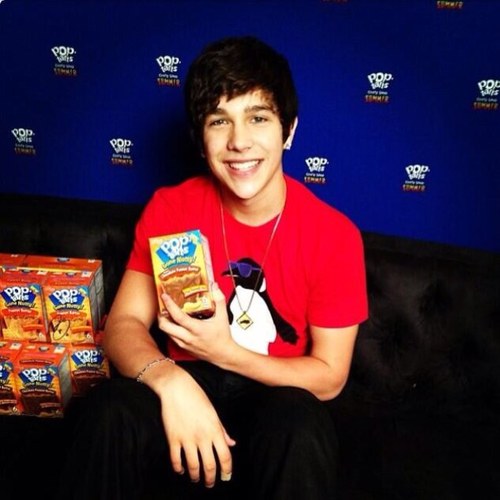 ACM & JDB saved my life. I love them and I'll support them through everything! Mahomie & Belieber fo life✌