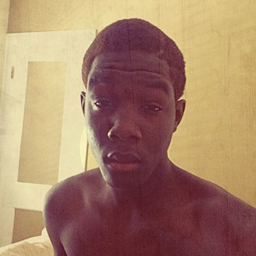 Havin Shit FOLLOW ----- this guy!! On tht Hoppin Shit 2 also follow my Hommie @I_Be_OTS |And I Put tht On My Cousin|
