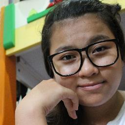 follow me ajjah ntar di follback kokk.. keep smile:)