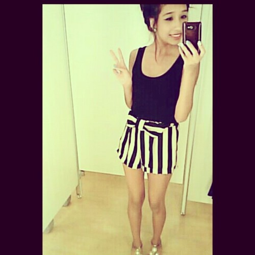 instagram: lizettel_xo