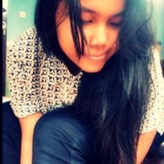 mau naikin mama sama sekeluarga naik haji #aminn :)