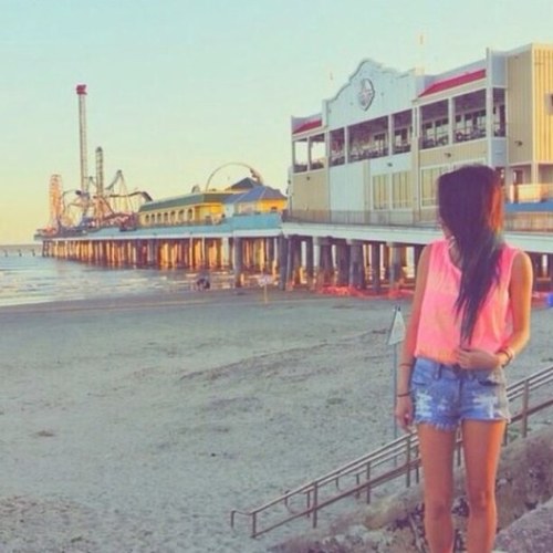 ChoiselatPhotos's profile picture. Beer chuggin, whiskey shootin, redneck lovin, mud stompin, plaid shirt wearin kinda girl. Livin everyday to the fullest. Raising hell & breaking hearts.