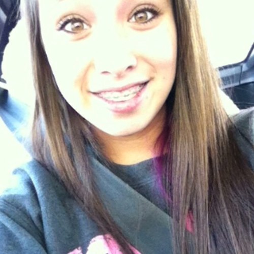 monswagmonswag's profile picture. Senior. I will run you over. IG: themonicahall