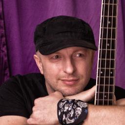 Engineer, digital enthusiast, bassist for Bad Rock and Alen Brentini band.