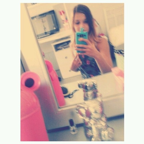 hey hoi, volg me ik volg terug(; belooft