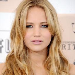 dedicated hutcher and lawsbian! 
 Katniss, Peeta!, Jennifer, Josh!
jen is flawless! josh is amazing! i love them both! i love THG