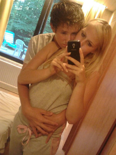 Ik hou van me dinnetje denise. Zij is mijn beste♥xxx @xNaomiAdinda Ik hou van je lieve Schat♥♥♥xxJe Mannetje' @JJayyy_010