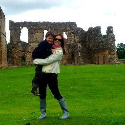 Small town girl turned world traveler, expat, doting mom (or is it mum?), food explorer, and expeditious procrastinator