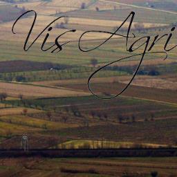 VisAgri è un'azienda agricola nata dalla voglia di vivere a contatto con la natura e di fare dell'agricoltura responsabile.