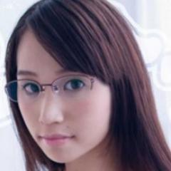 hanyunozomi's profile picture. 部屋とYシャツとメガネ巨乳