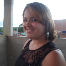 sou daquelas que ninguem manda e quem quizer me conhecer primeiro tem que me conquistar ....sou o que sou e não o que os outros pensam ou deixam de pensar....