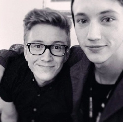 Professional fangirl for Troyler, the sexiest (shipped) couple in the universe.