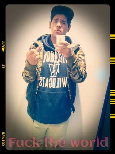 J_OrtaGrrr's profile picture. Follow me and I follow you! ;)
Soy Jhari Alan Fragoso de Luna
Soy baterista, guapo, divertido y futbolista!
Casado con : @MagGMoonLight