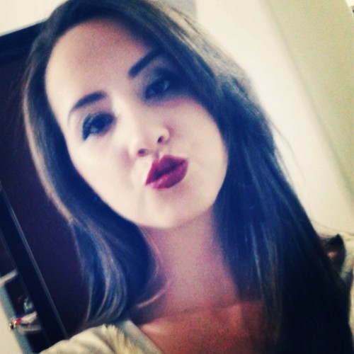 instagram     @gilliandonzelli
