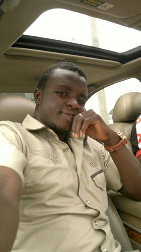 Jst a humble dude shining bright like a diamond...2geda we can rule d̶̲̥̅̊ world...