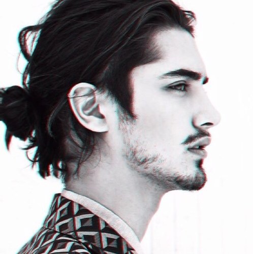 I'm Avan Jogia And This Is My Official Second Twitter I'll Follow Anybody I'll To Try My Best :) Also Don't forget to watch @TwistedABCF onTuesday's at 9PM EST
