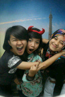 Cooperative Institute Of Indonesia '13

line : Vinnyiskndr