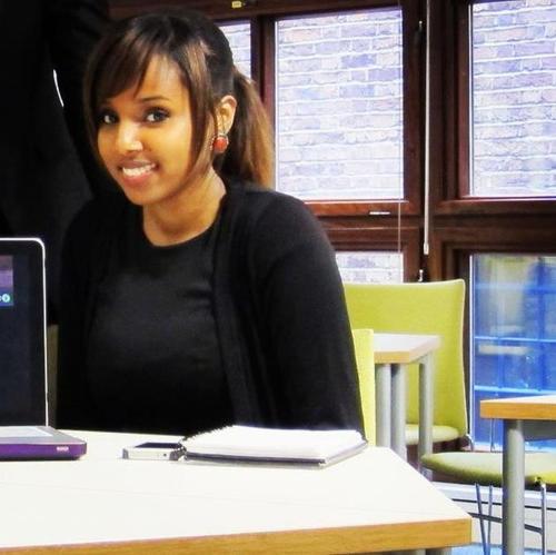 Creative, enthusiastic and ambitious global marketing graduate who’s looking to kick start her career in digital media!