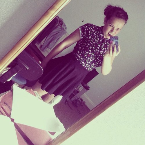 Eva_01255's profile picture. im the robot from wall-e, i bet your jealous :*
Instagram: evabenfield   addd ittt