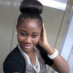 i dont like....fake ppl perky ppl nuff ppl annoying ppl................................wat i like food rain and blaaah lolz