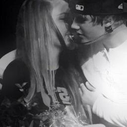 xblondeollg's profile picture. i'm kidrauhl's one less lonely girl.