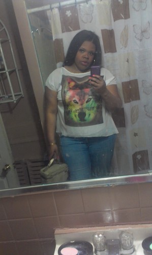 5'7 light skin pretty all about my kids i dont play in if u aint bout money fly