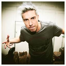 (conta fã) Vote NXZERO no MPN 2013 usando: #MPN #NXZERO | #MPN #DIFERRERO | #MPN #LIGACAO ou pelo site