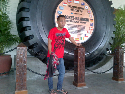 hamzahsiMisteri's profile picture. Skali dapat tak mungkin lepas dari genggamanQ lagi