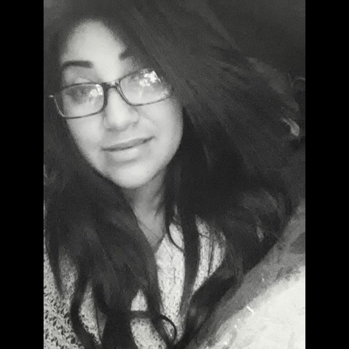 18 // class of 2013 // single // no friends but whos trippn.