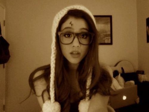 Ariana Grande 0/1 Janoskians 0/5 Follow Me I Follow Back
