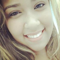 ' Morena , áries , olhos castanhos , cabelos cacheados... quer saber mais siga , & me conheça (yy'  Livrai-me de todo mal, Amém! ♥