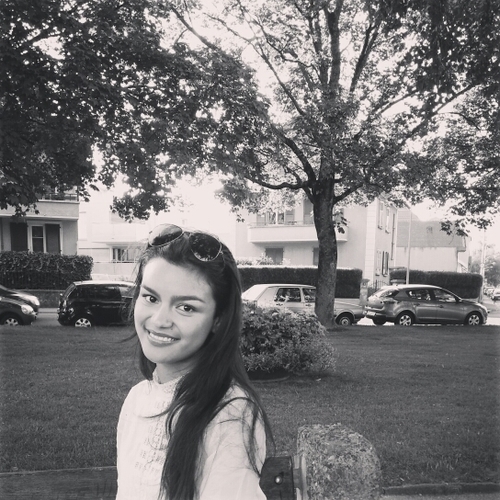 misakimanila's profile picture. 