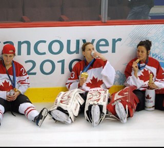 If you relate to any of these tweets congrats youre a hockey girl