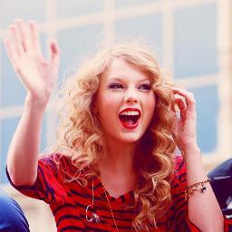 ♥ I like glitter and sparkly dresses ♥ I love Taylor so much, she is amazing and flawless just like her music. @taylorswift13 ♥ ✌ I follow back!!!!!!!!!!!!!!