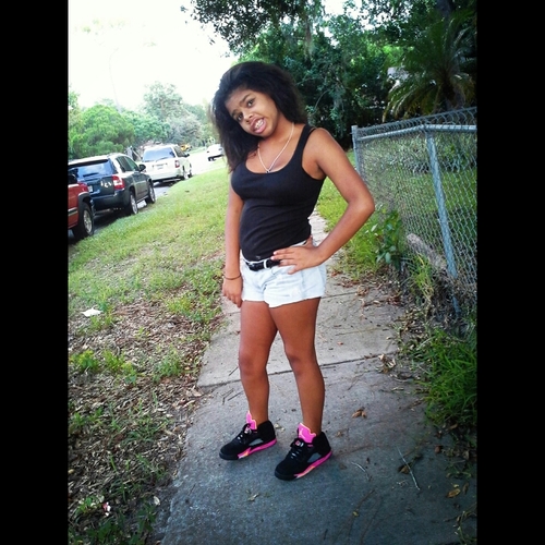 all these hoes on ya , you can thank me cuz I love you & they hate me ! ;*