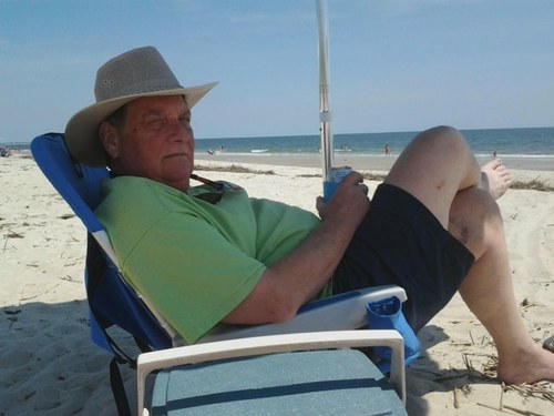Lover of the low country and the salt life. It's wine-thirty somewhere. Life is good.