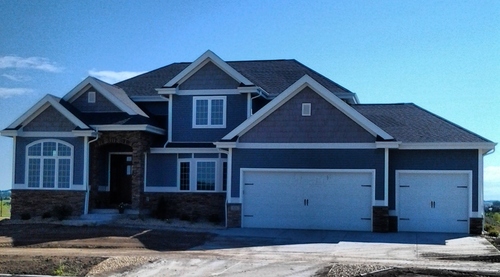 Flat Fee Home Builders is a Madison, WI area Custom Home Contractor, Specializing in Executive Homes.