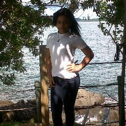 Jl# the distance is so great between you and me
----de usted me enamore no entiendo el por que ?