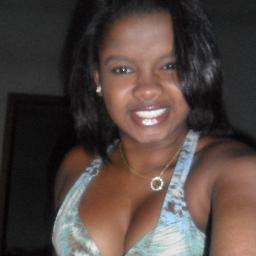 Sou ...cruzeirence apaixonada... uma pessoa alegre, divertida, q gosta de curtir a vida como se fosse o meu ultimo dia de vida... Sou feliz graças á Deus!!!