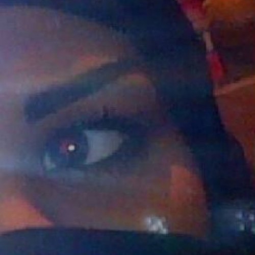 ‏أنا فتاهه ذو حظ مشاكسَ و مزآج رآقصَ بين آلعقلْ و الجنونَ لمَ يخلق ليْ شبيهہ إلآ ظليَ قبلْ أن تقرأنيَ تعوذ منيَ ثلآثاً إن أستطعتَ فَ أكثـر ,الخاص مهمل♪