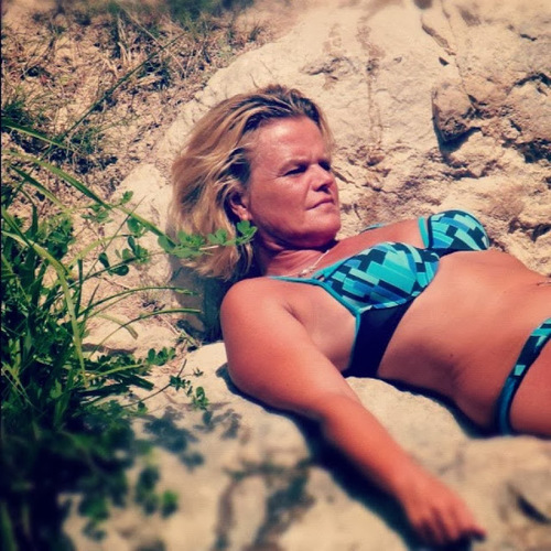 sonjahobo's profile picture. je gaat het leven veel meer waarderen waneer je door het oog van de naald bent gekropen !!!