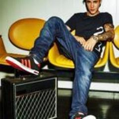 justin taught me to believe in my dreams and also taught me to never give Up.so never say never and believe.. :3