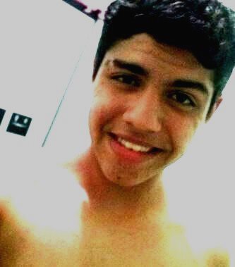Tenho 15 anos , Moro em Aracaju-Se .
#Palmeiras♥ , #EternoChorão♥ , #ConeCrewDiretoria♥
